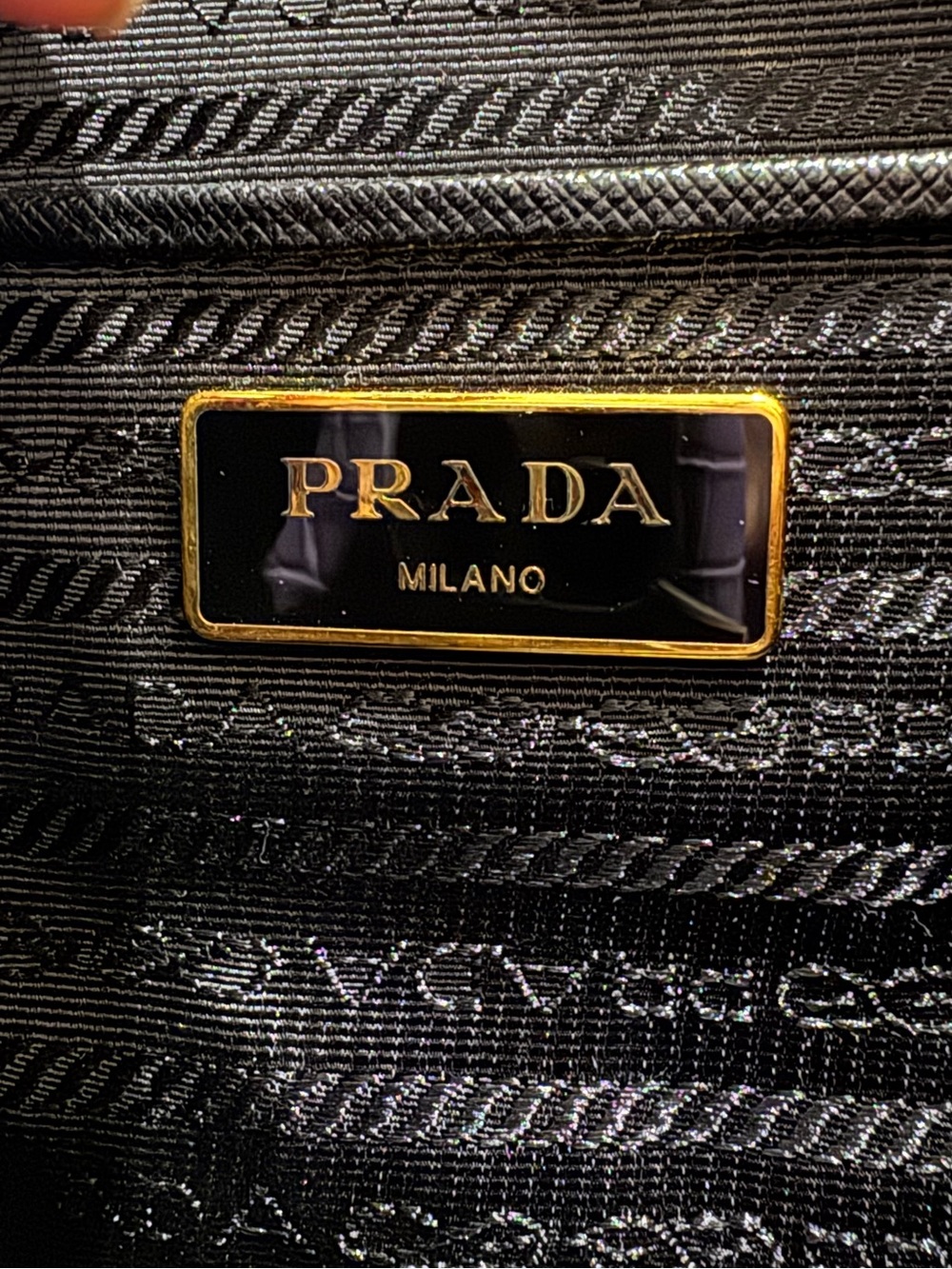 [Authentic] PRADA Saffiano Lux Galleria Medium Double Zip Tote in Black - Picture 4 of 16